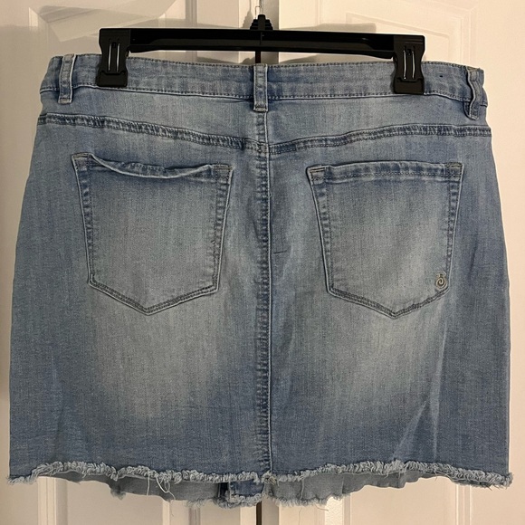 Indigo Rein Denim Mini Skirt Size 13 - Picture 2 of 6